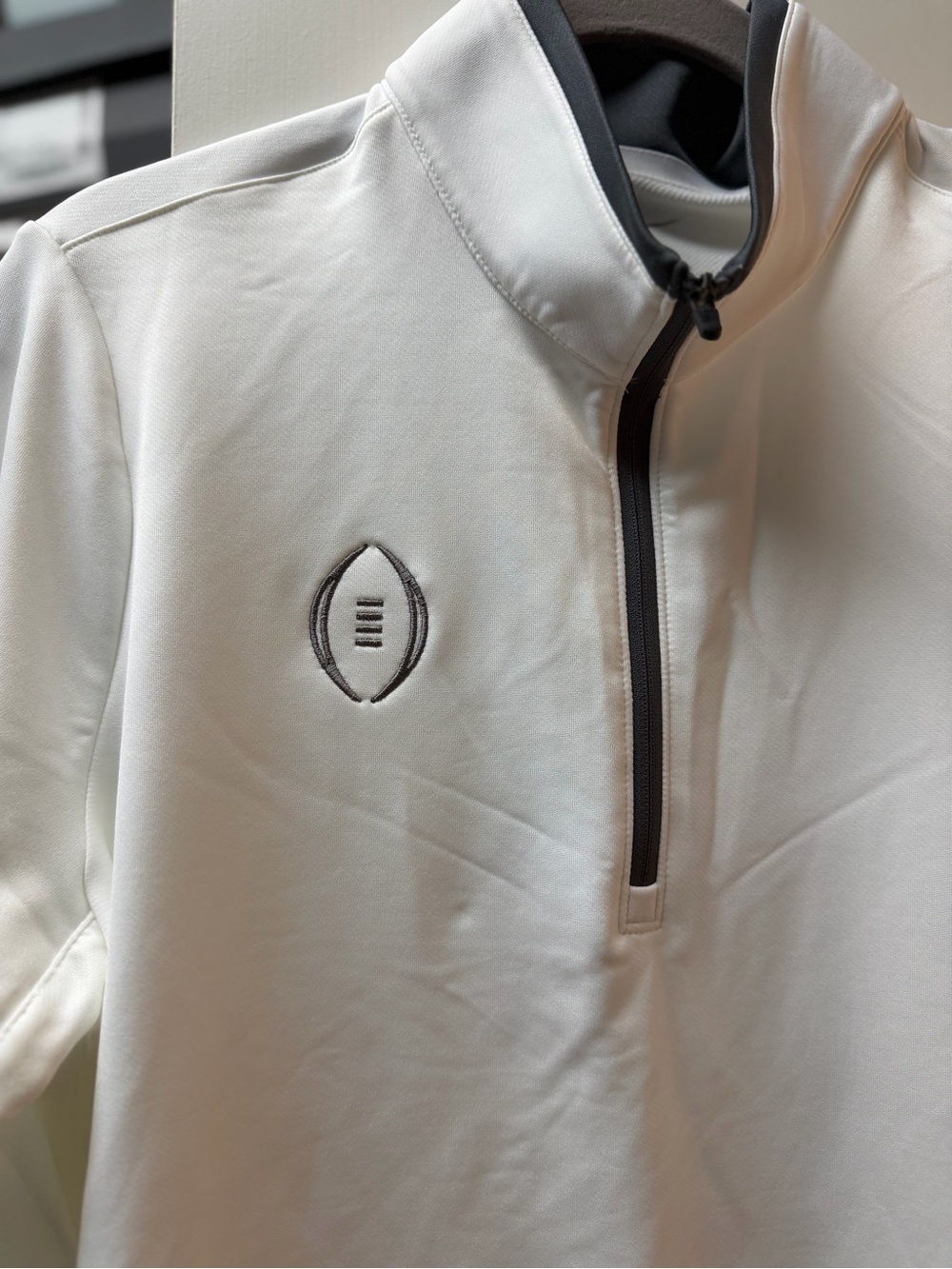 Nike College Football White Half-Zip Pullover with Black Accents Size L NWT - Picture 2 of 5